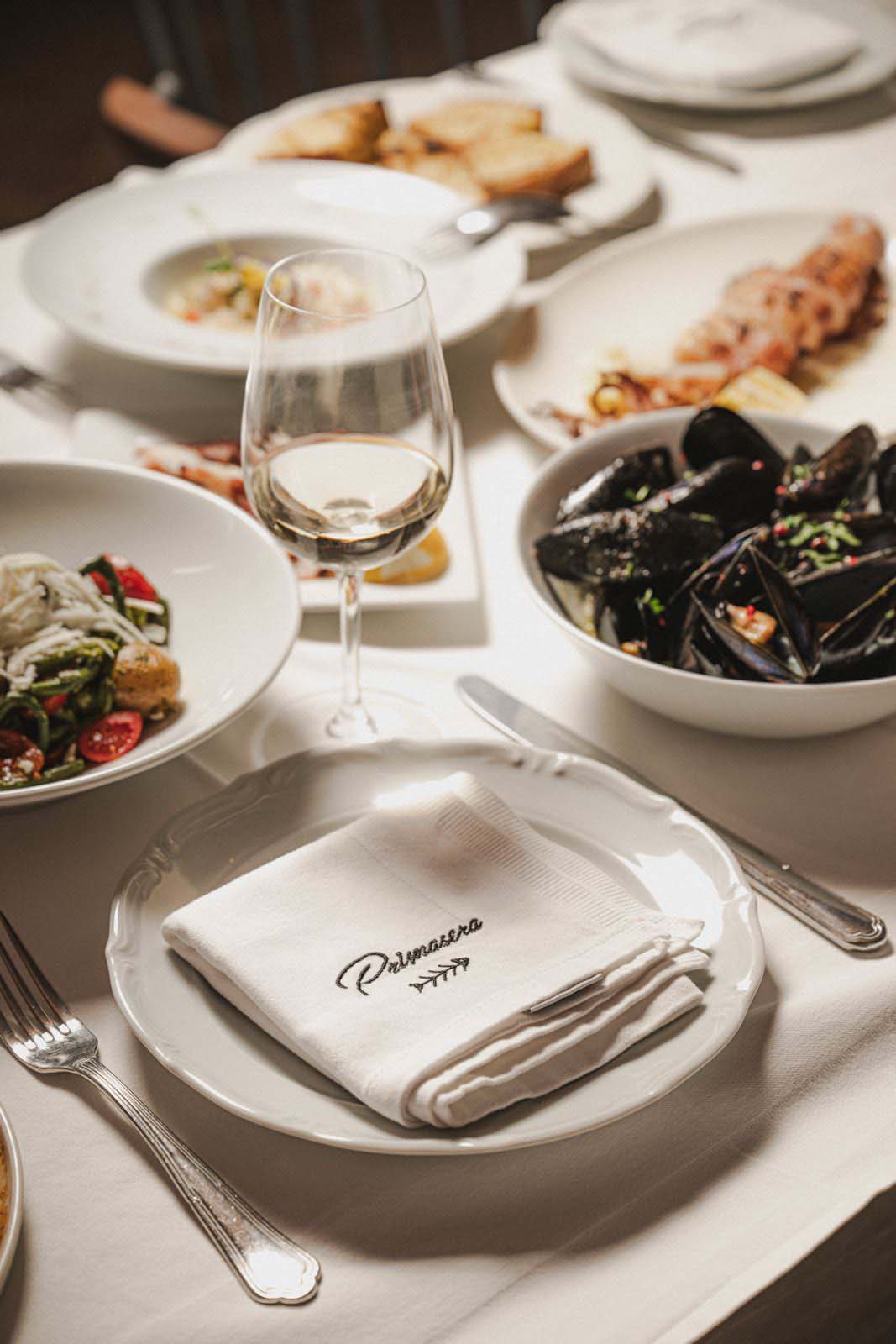 Primasera - Fish Restaurant - Mediterranean Cuisine - Poros